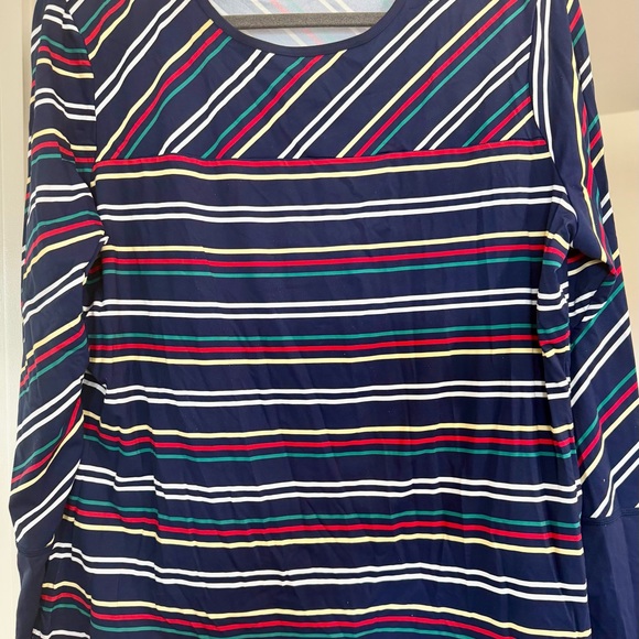 TWO (2) Womens Rash Guards - Picture 3 of 7